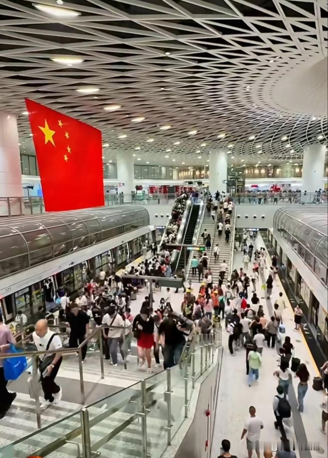 全球地铁里程
TOP10榜单出炉！中国
城市霸榜大半，基建实力拉满…
 
网上流