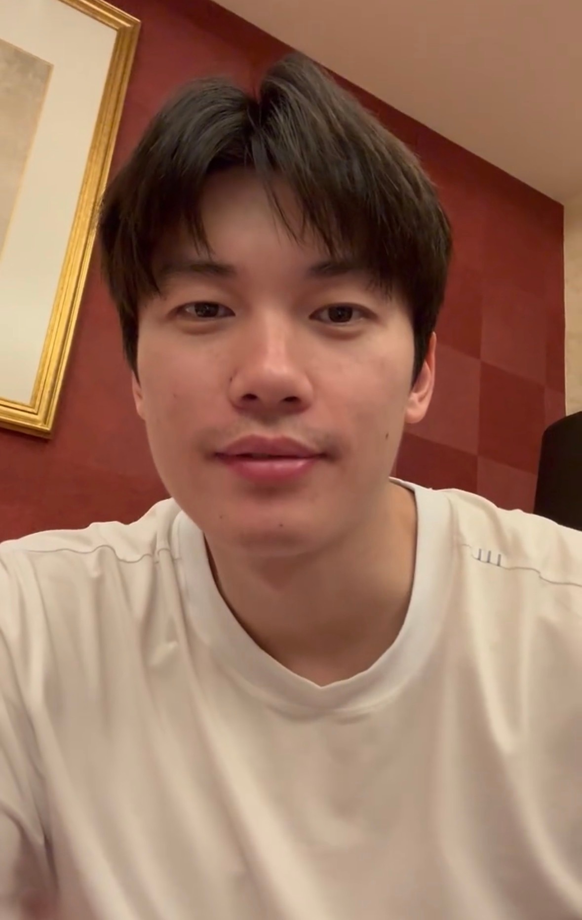 祝大家好胃口之前笑得好温柔啊 awsl 