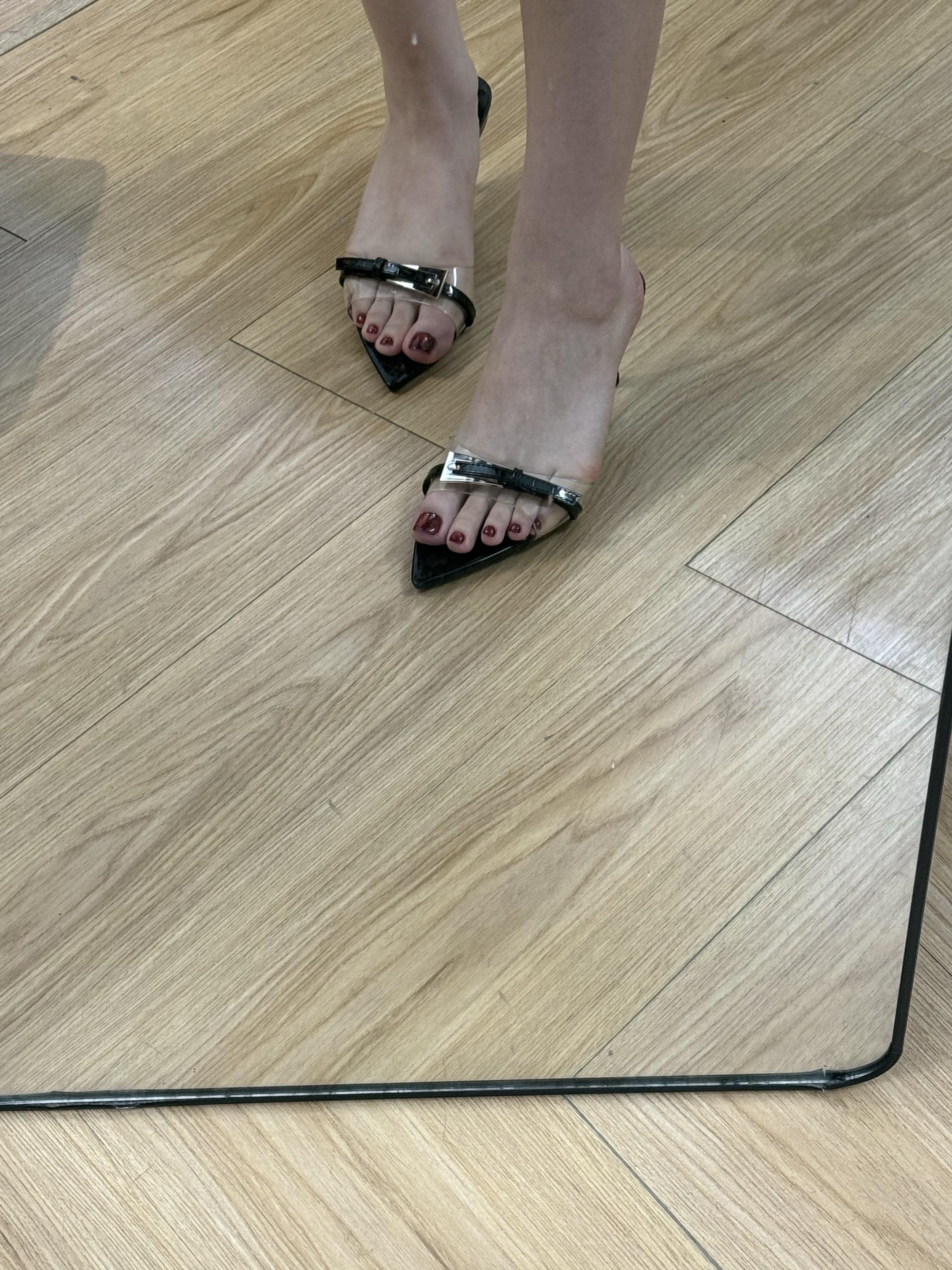 夏季凉鞋 美鞋控 美甲分享