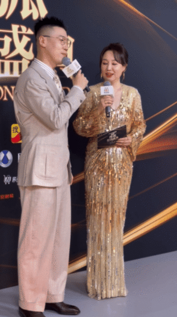 杨九郎红毯抖了一堆包袱 被杨九郎的红毯笑死！全程抖包袱停不下来，松弛又接地气，这