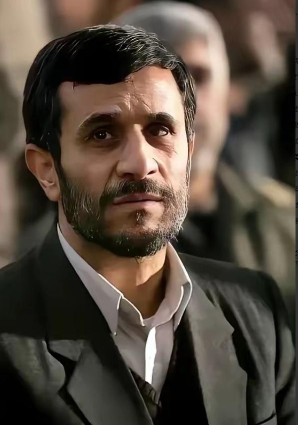 这消息真是来得太突然了！

3月8号这天，伊朗专家会议直接放了个“深水炸弹”，说