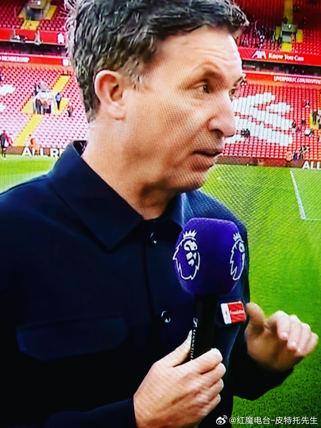 罗比福勒穿的这是中山装还是苏式西装？有点意思英超英超联赛利物浦vs热刺