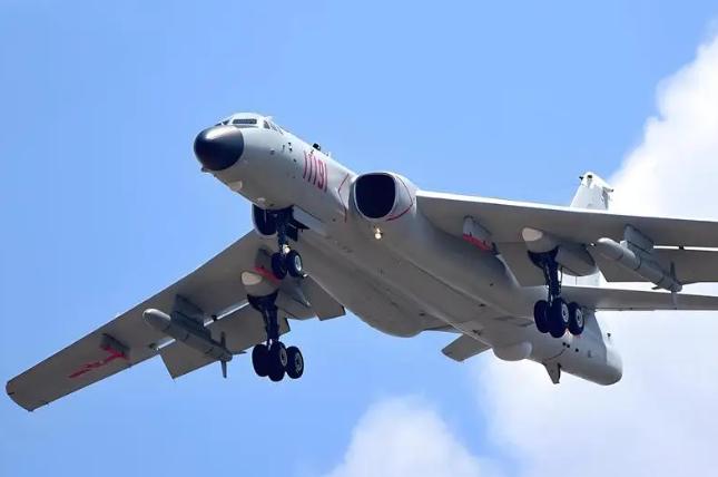 中国通告全球！

10月26日，中国军方通告全球：东部战区空军多支编队赴台岛周边