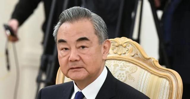 一边释放信号，一边搞小动作，九三阅兵不必给李在明留位，中方挂断电话后，韩国不顾禁