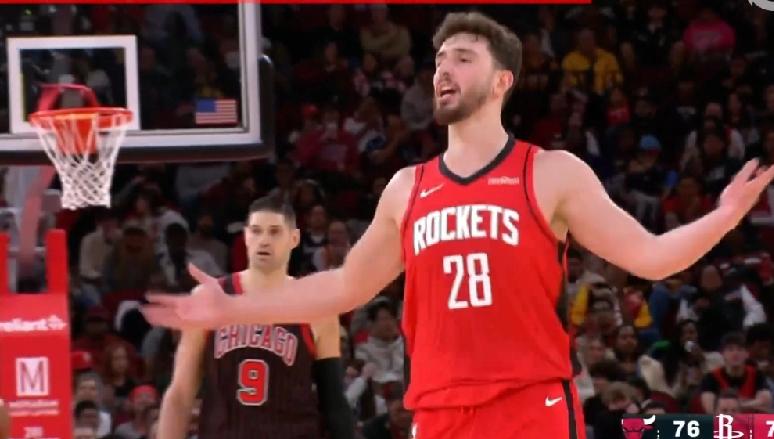 功大于过！NBA火箭险胜公牛，申京23分+7板+11助，今天进攻端找回感觉了，关