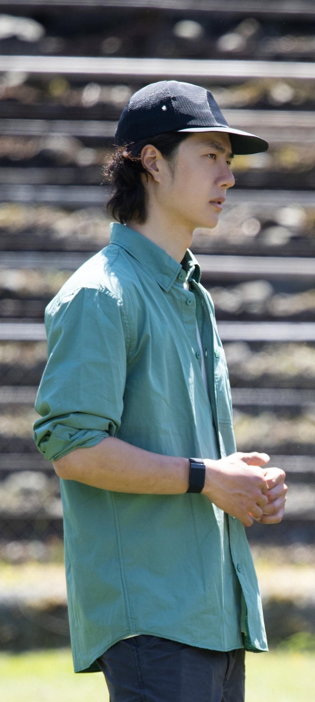 新的探险啵啵高清明信片！博味十足，太帅了！！王一博探索新境2