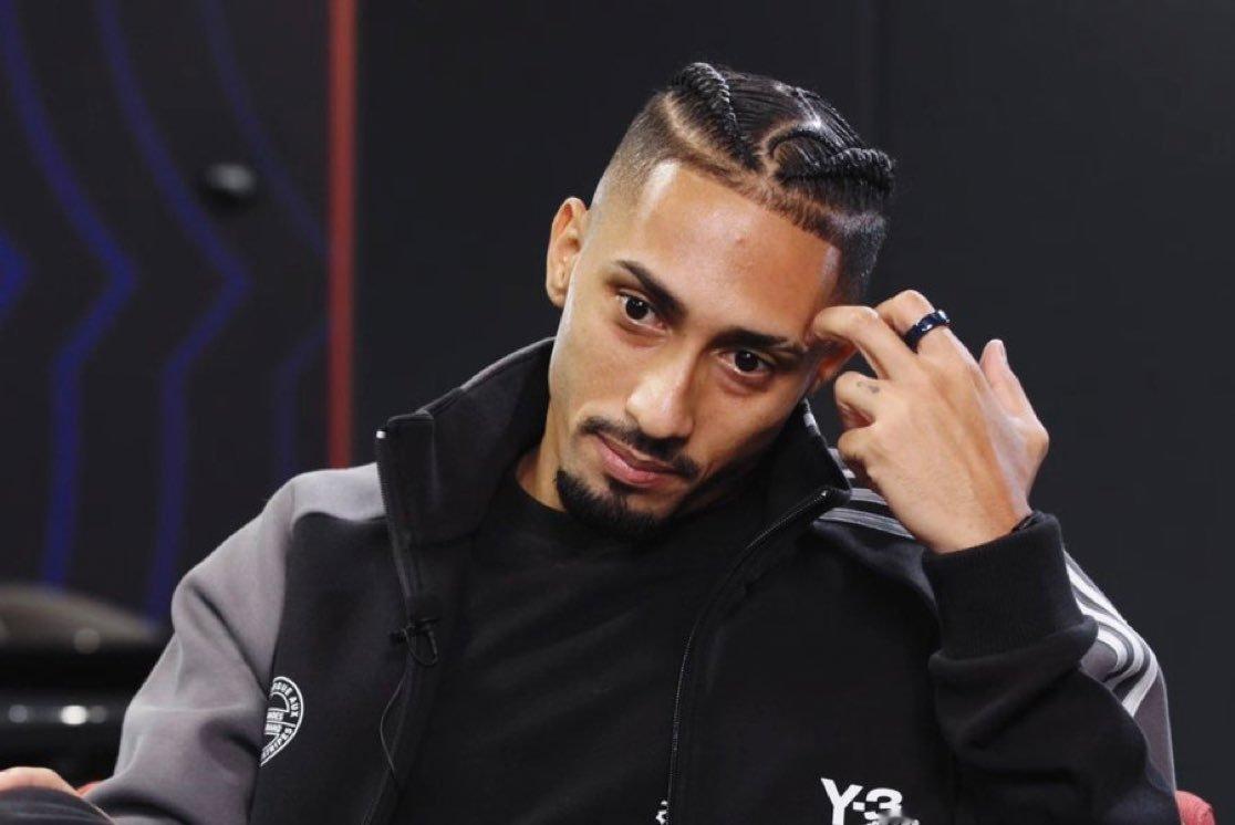 🎙谁是史上最伟大的任意球大师？💬拉菲尼亚：“我会选择莱昂内尔·梅西。”梅西