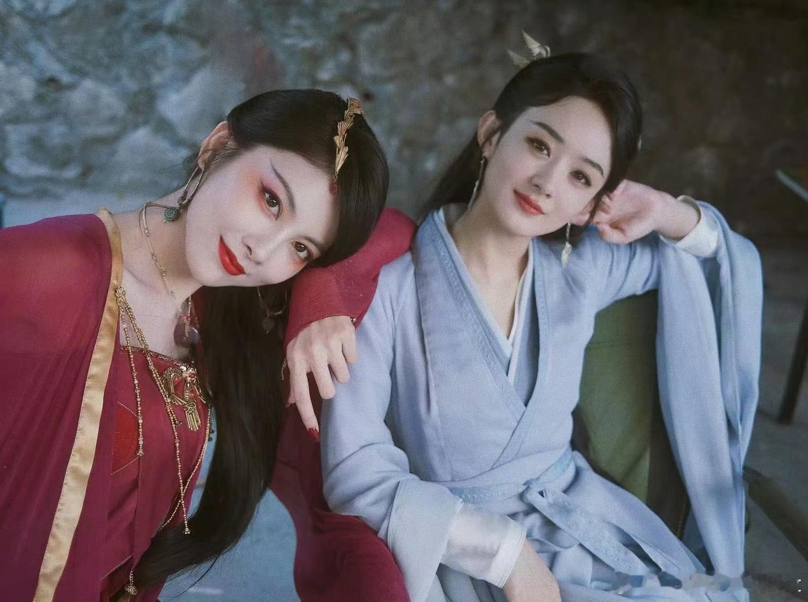 #赵丽颖王伊瑶友情# 好喜欢赵丽颖王伊瑶的友情呀😍，而且发的长文真的太让人感动