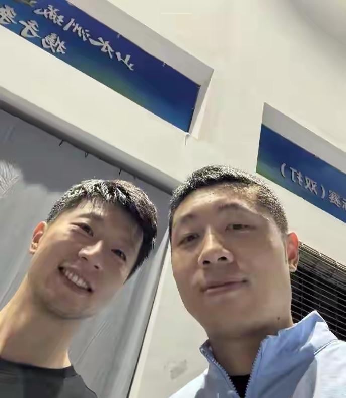 马龙许昕不适合再参加全锦赛
因为赢了年轻小将，把人家心气打没了。
我觉得这话完全