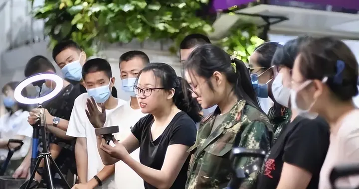 清华大学|高职毕业生在清华任教，谁说职校生没有远大前途｜荔枝时评