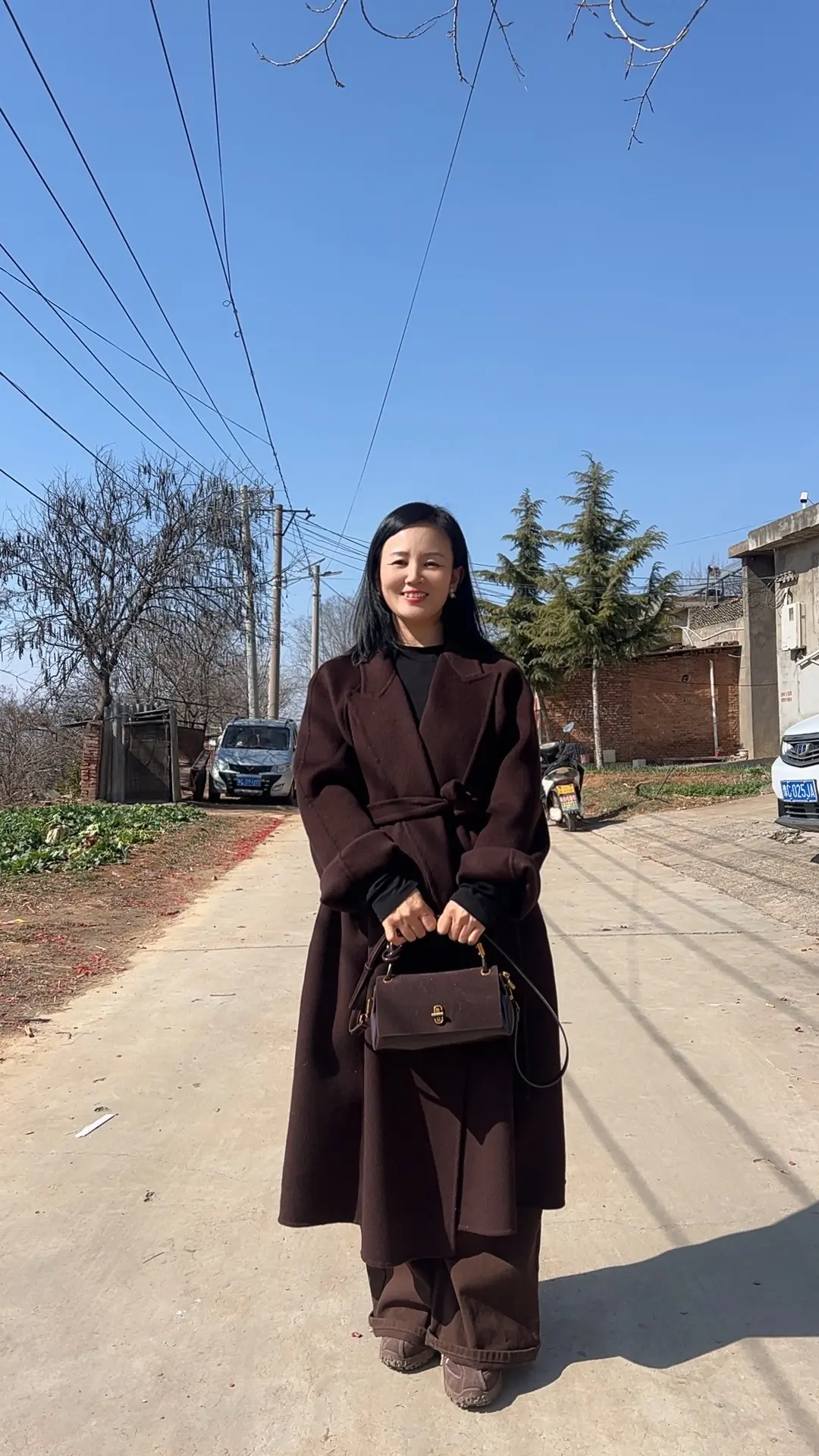 老人言；长子走稳为盾，护家之后方。次子走险为矛，往前方开路。家族必兴...