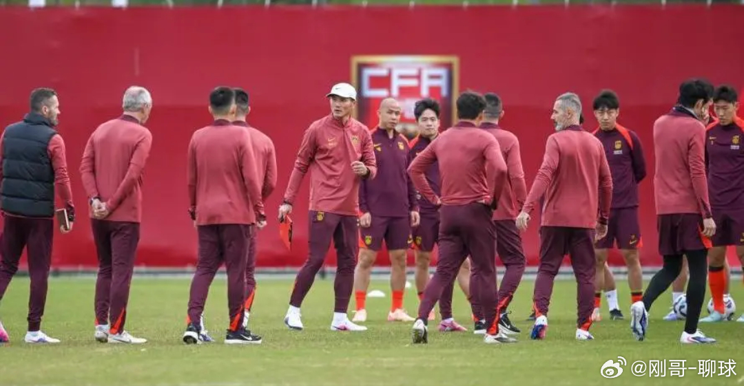 时隔8个月新国足亮相！邵佳一首秀对阵世界杯队，目标全力取胜中国男足vs库拉索邵佳