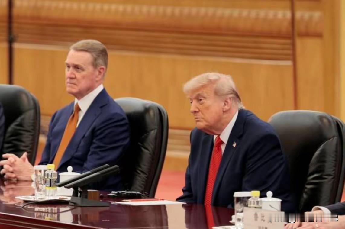 美国总统访华时宣称：“美国实力重返世界舞台”。美国，这个在中国公知嘴里被称作世界