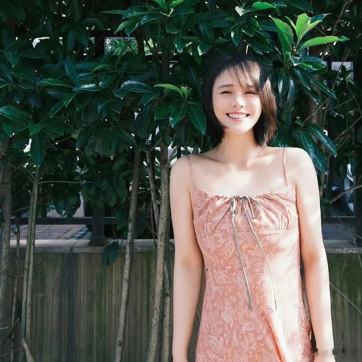 马思纯 当生长痛成为生命力真的替马思纯开心，看她从小心翼翼到勇敢表达，这蜕变太美