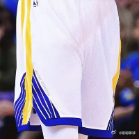 NBA6月3日  李宁给库里开出的10年合同超过4亿美元，库里曾拒绝了来自其他品