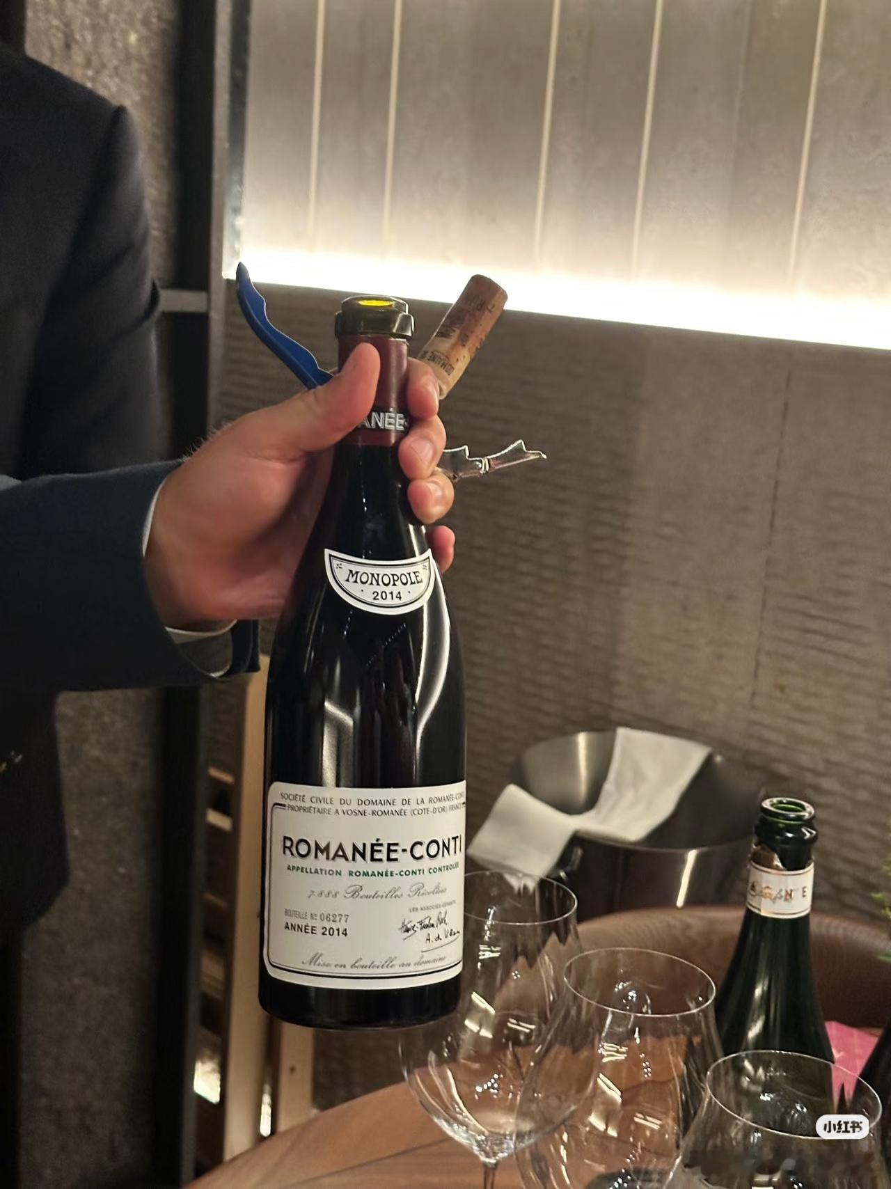 有效的社交，不在于认识哪些大人物。关键在于，当机会来临时，你刚好在“被信任”的名