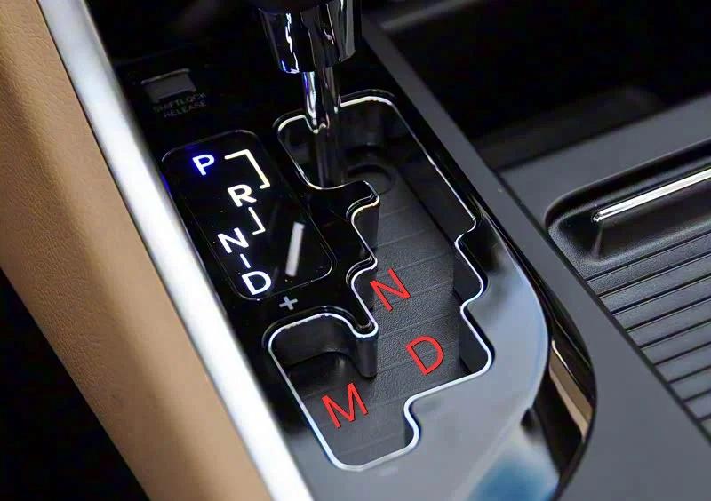 我的油车刚刚卖了没多久，图片就从百度搜来一张，棒子的6AT自动变速。
一般呢正常