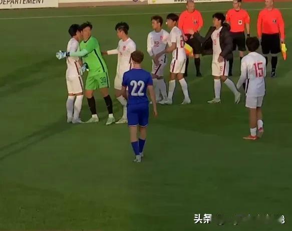 由日本教练带领的第2支国少队终于亮相了。
中国U16国少0:0逼平世界劲旅法国U