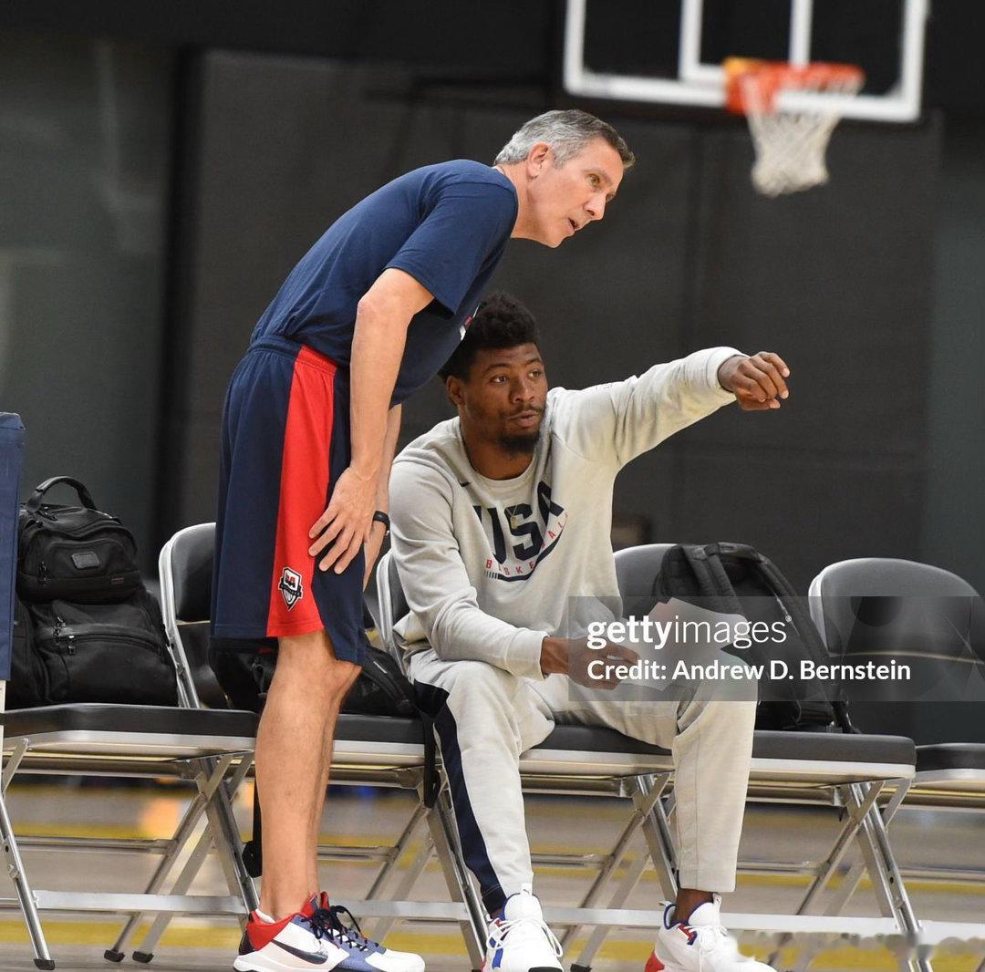 斯玛特和新助教恩格兰德之前也有交集📸休斯顿火箭nba交易休斯顿火箭