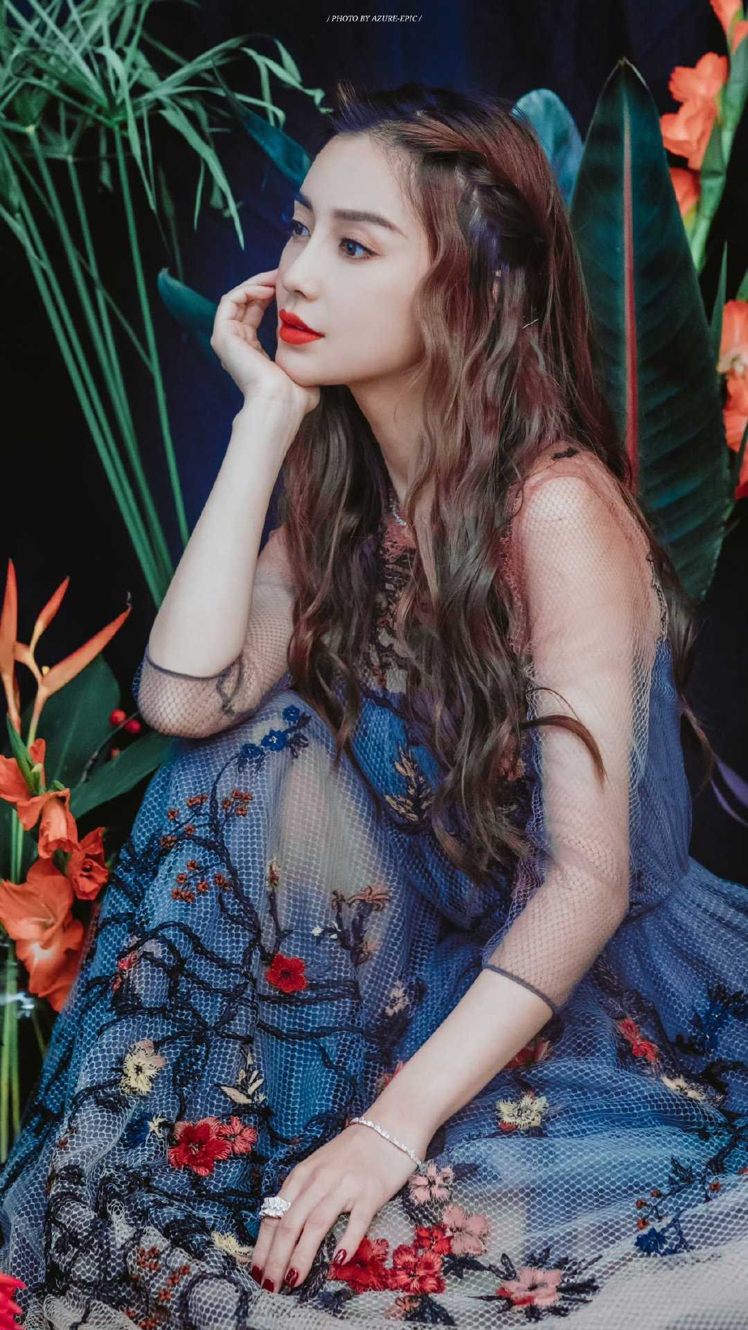 angelababy angelababy 你和快乐一样值得我去奔赴，因为有特别