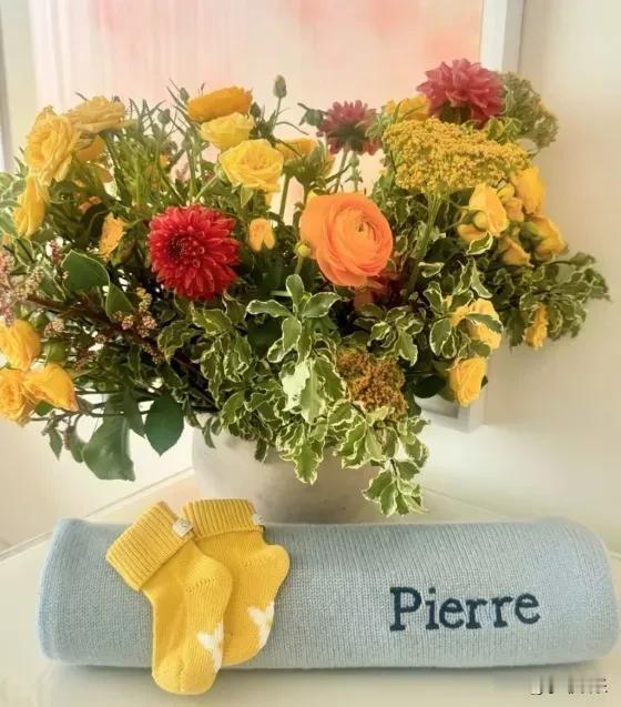 米兰达.可儿于28日平安生下一个男孩，取名为Pierre Kerr Spiege