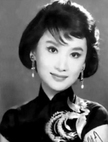 1962年，61岁的梁思成，迎娶小自己27岁的助手林洙。新婚夜，梁思成对林洙说：