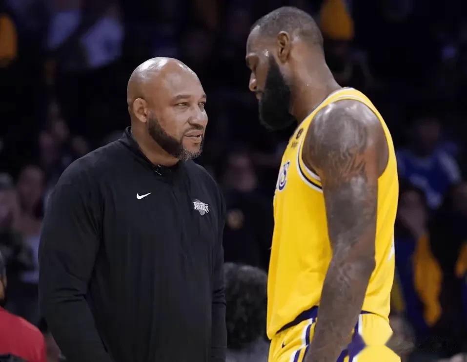 哈姆：很特别的一年，我们一起摆脱了困境！

NBA西部决赛G4，湖人111-11