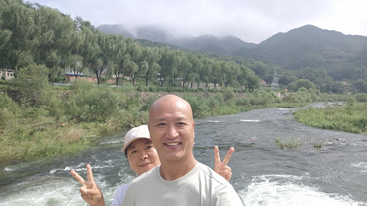 这几年出去玩，都是从哈尔滨就上高速，一路风驰电掣往南撩，从没在北方停留过。
这是