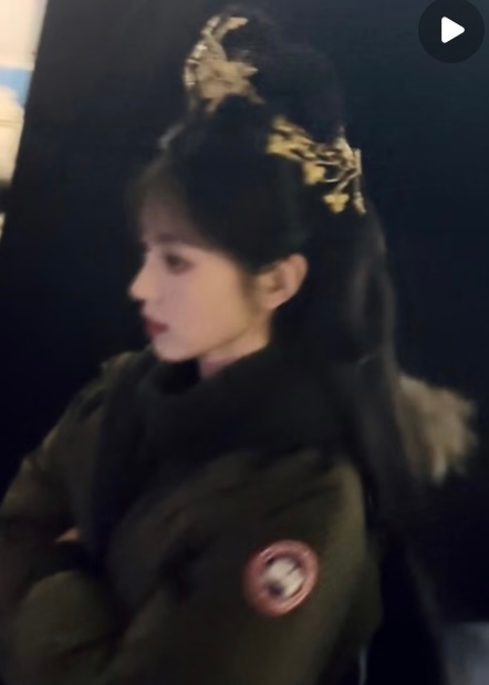 好权威的一张侧脸 田曦薇