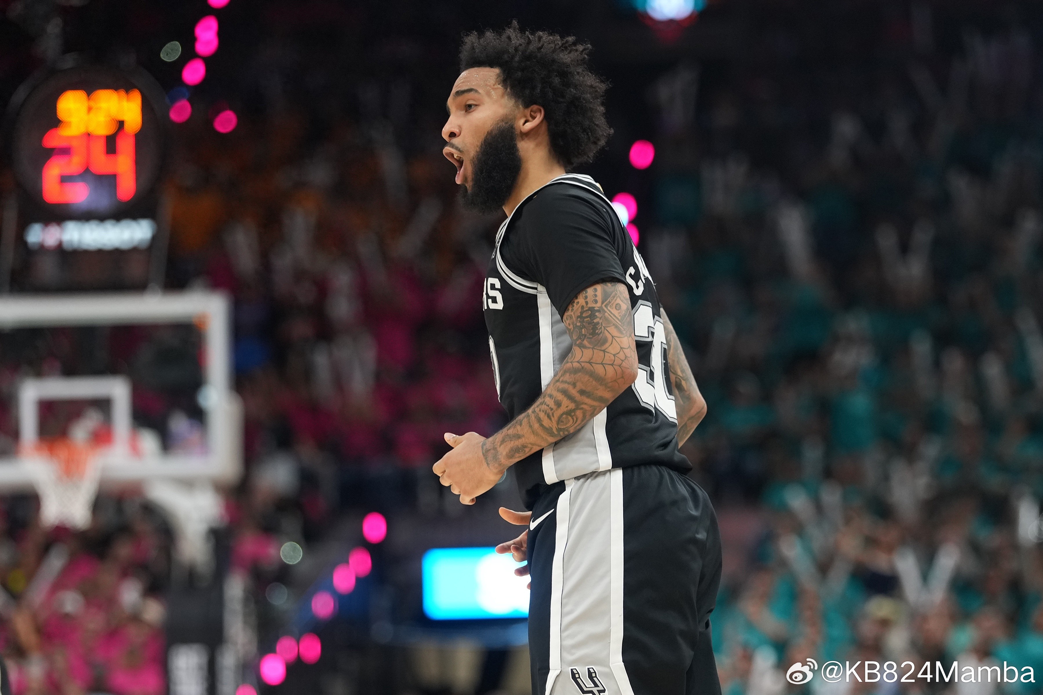 【🔥激情四溢！尚帕尼狂砍10分6板2助1断2帽，正负值高达+24🏀】西部决赛