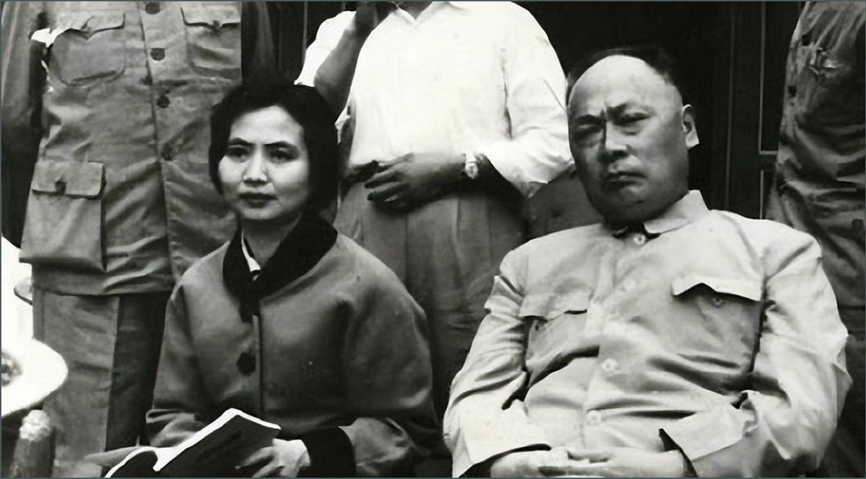战友情趣：陈毅与阎红彦之间的一段往事
 
陈毅元帅是四川人，爱吃川菜。而云南省委