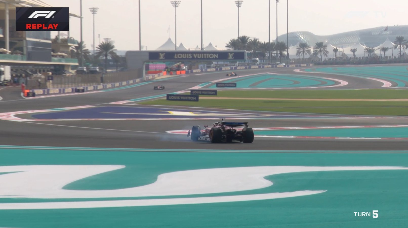 大勒克莱尔：陀而不撞小勒克莱尔：哥哥在为粉丝表演画甜甜圈F1赛车2025F1阿布