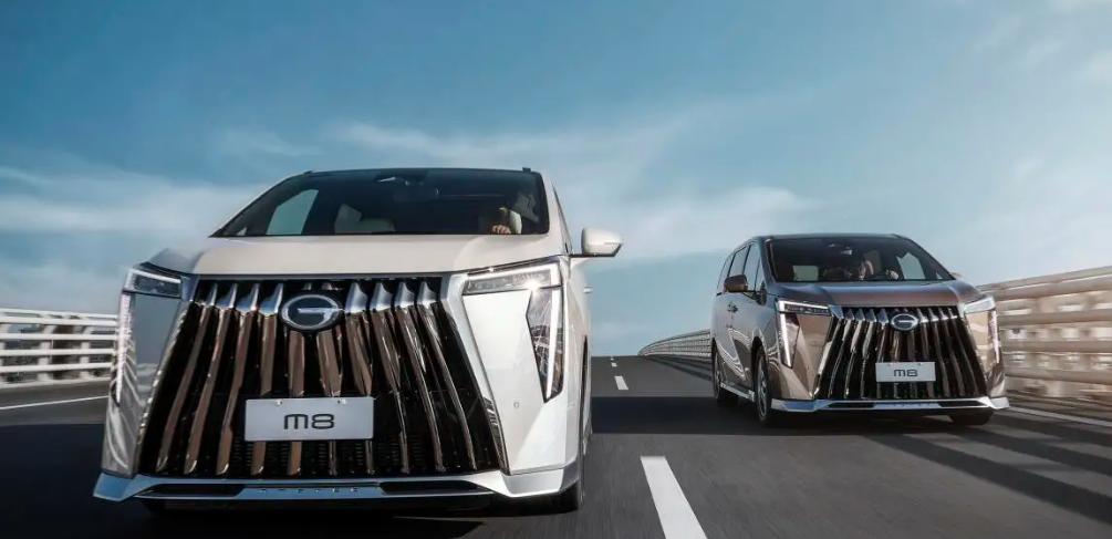 新出来的广汽传祺M8无论是外观颜值、内饰做工、功能配置、还是动力总成都足矣碾压那