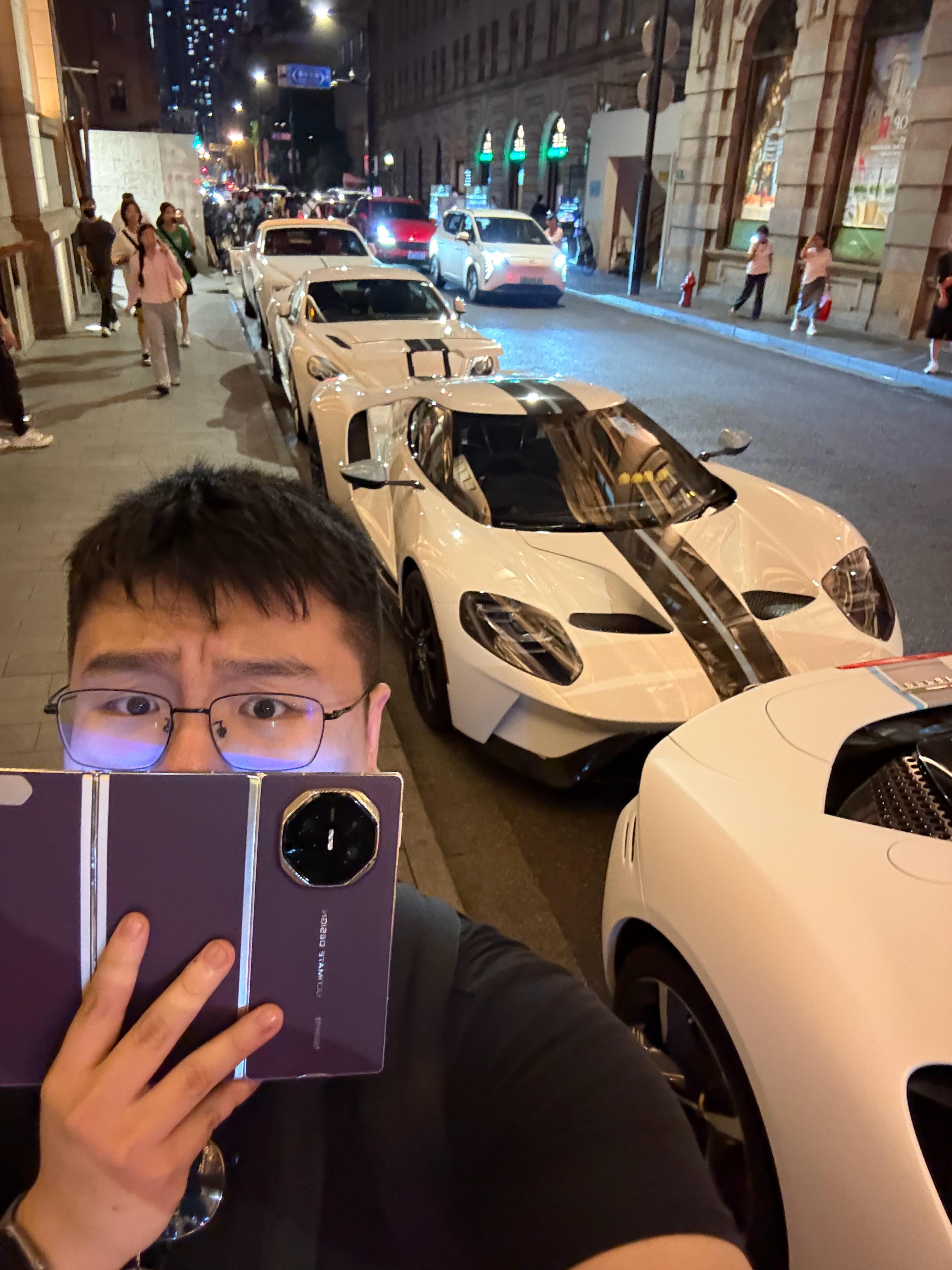 挺帅的。（指三折叠和福特gtshanghaiautoshanghaiauto📷