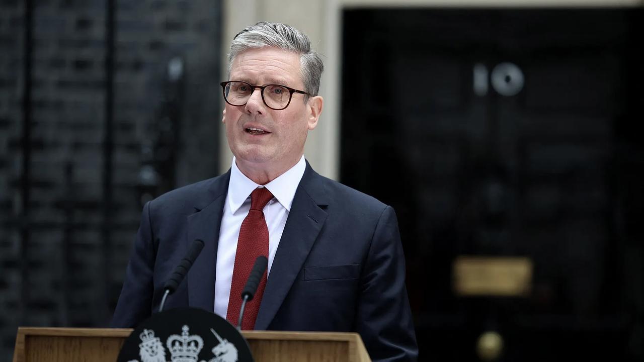 英国首相斯塔默周一宣布辞职，这是西方最老牌帝国新世纪悲歌的最新一曲。十年七相，什