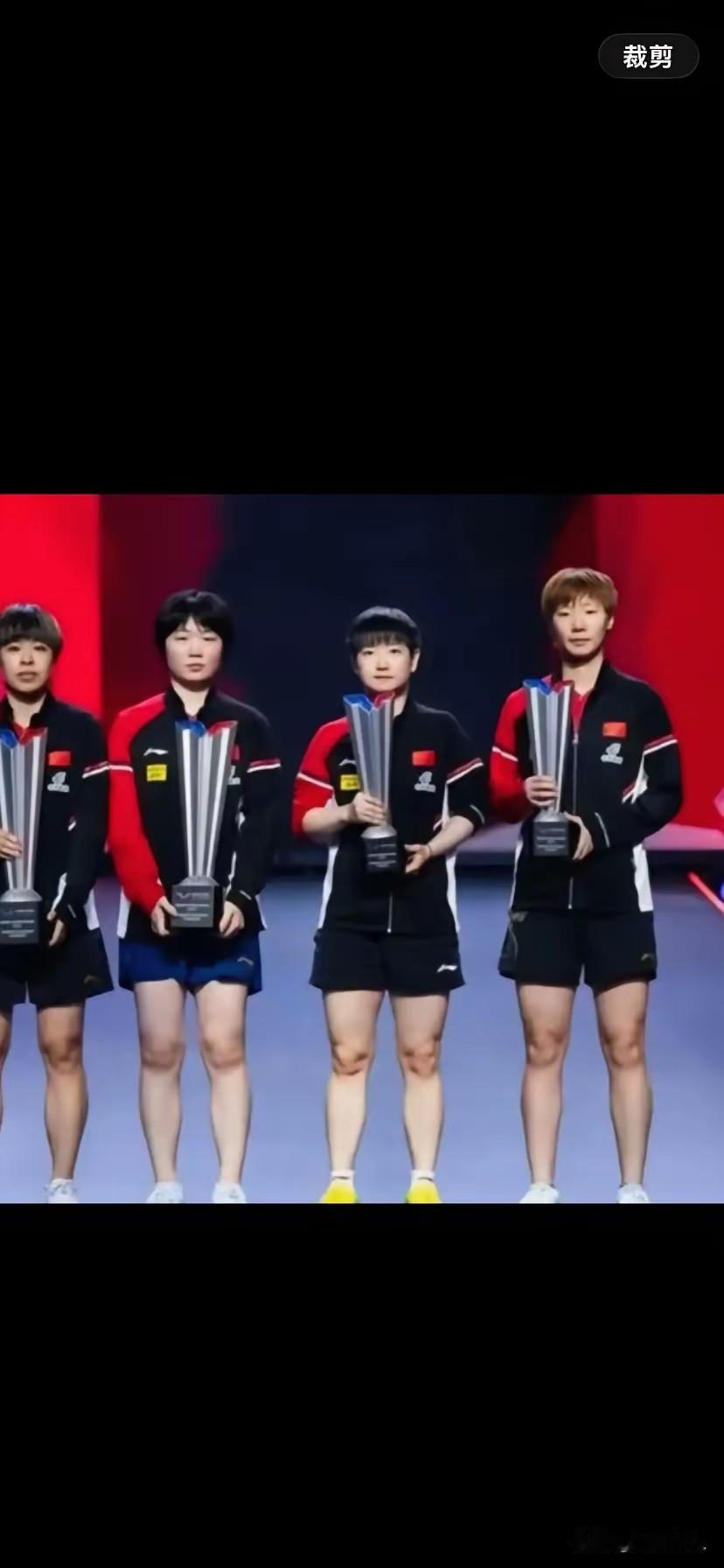 今晚女团决赛，中国女乒承受了前所未有的压力。双方轮番上阵，打满5盘，上演巅峰对决