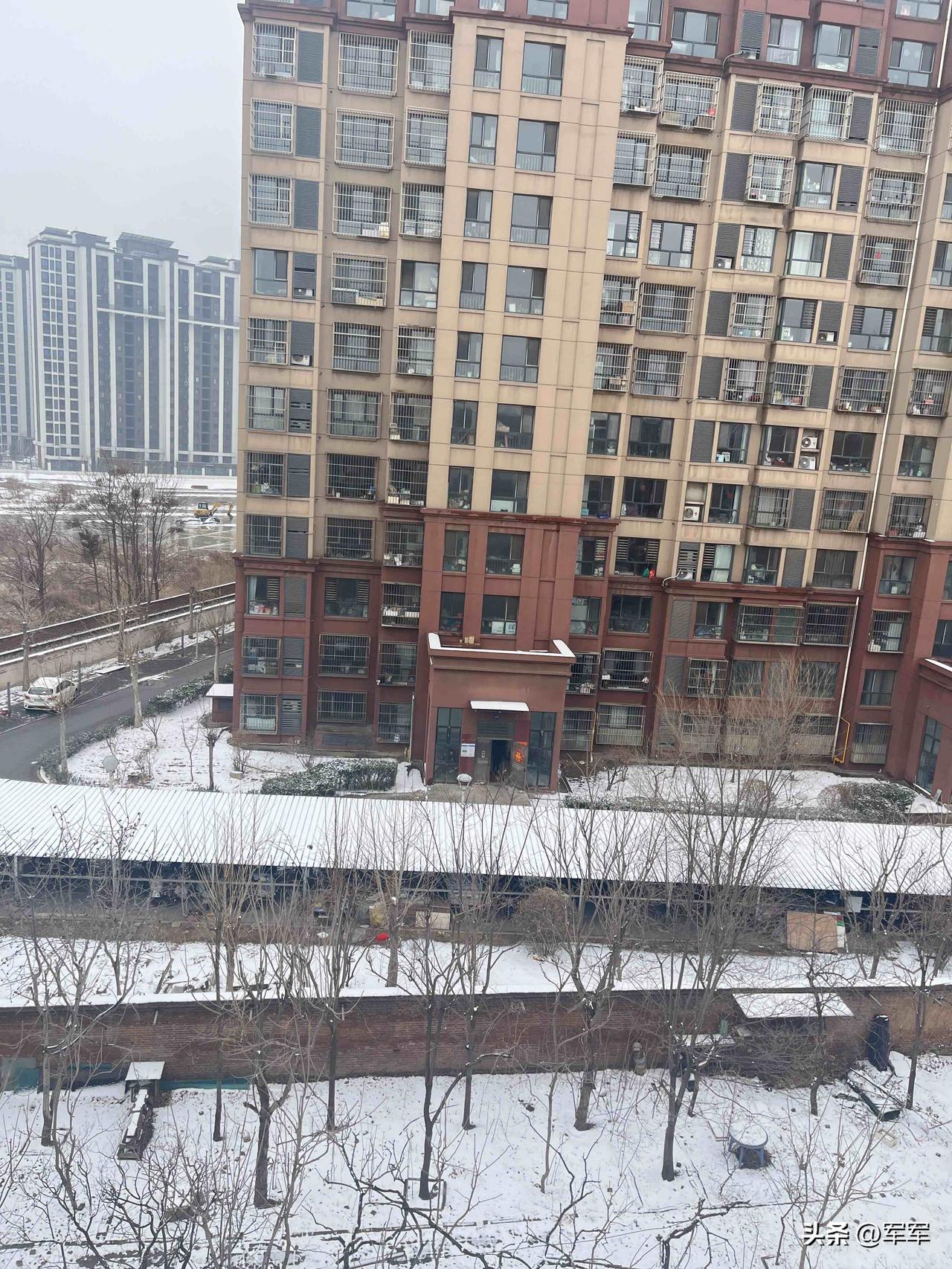 真是老了，忘性真大！

昨天去中医院给我妈开药。

一共开了四种药，三种是管心脑