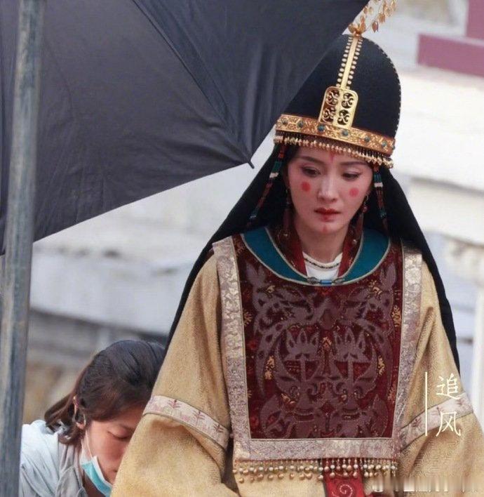 杨幂陶俑小人复活了杨幂江山大同北魏妆  杨幂陶俑小人复活了，杨幂江山大同北魏妆，