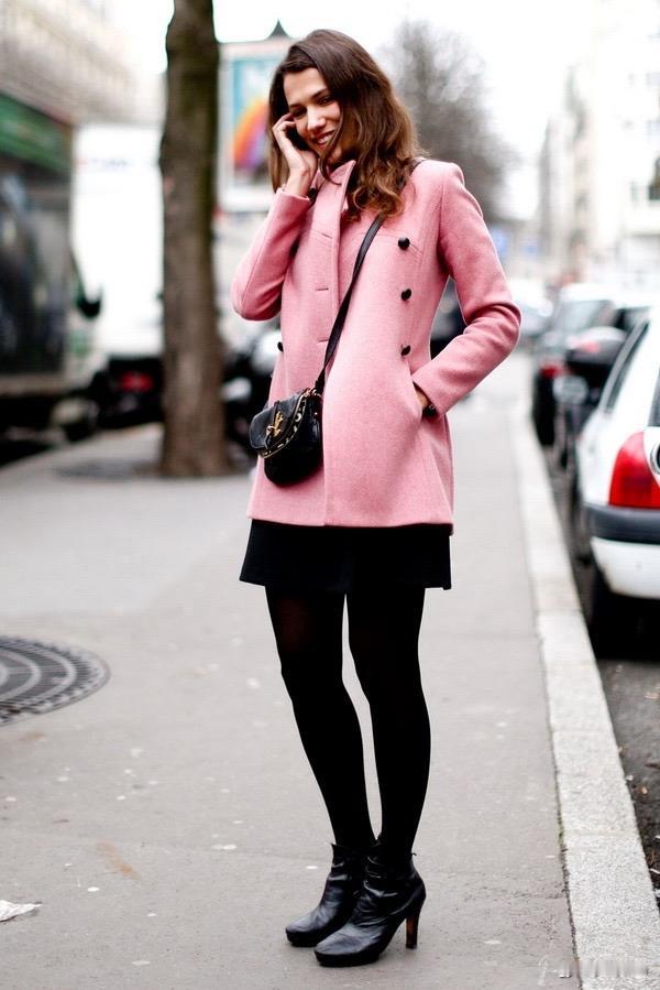 印象中，欧美风穿搭都非常的随性帅气，她们崇尚自由且自信，所以，穿搭大多数都是极简