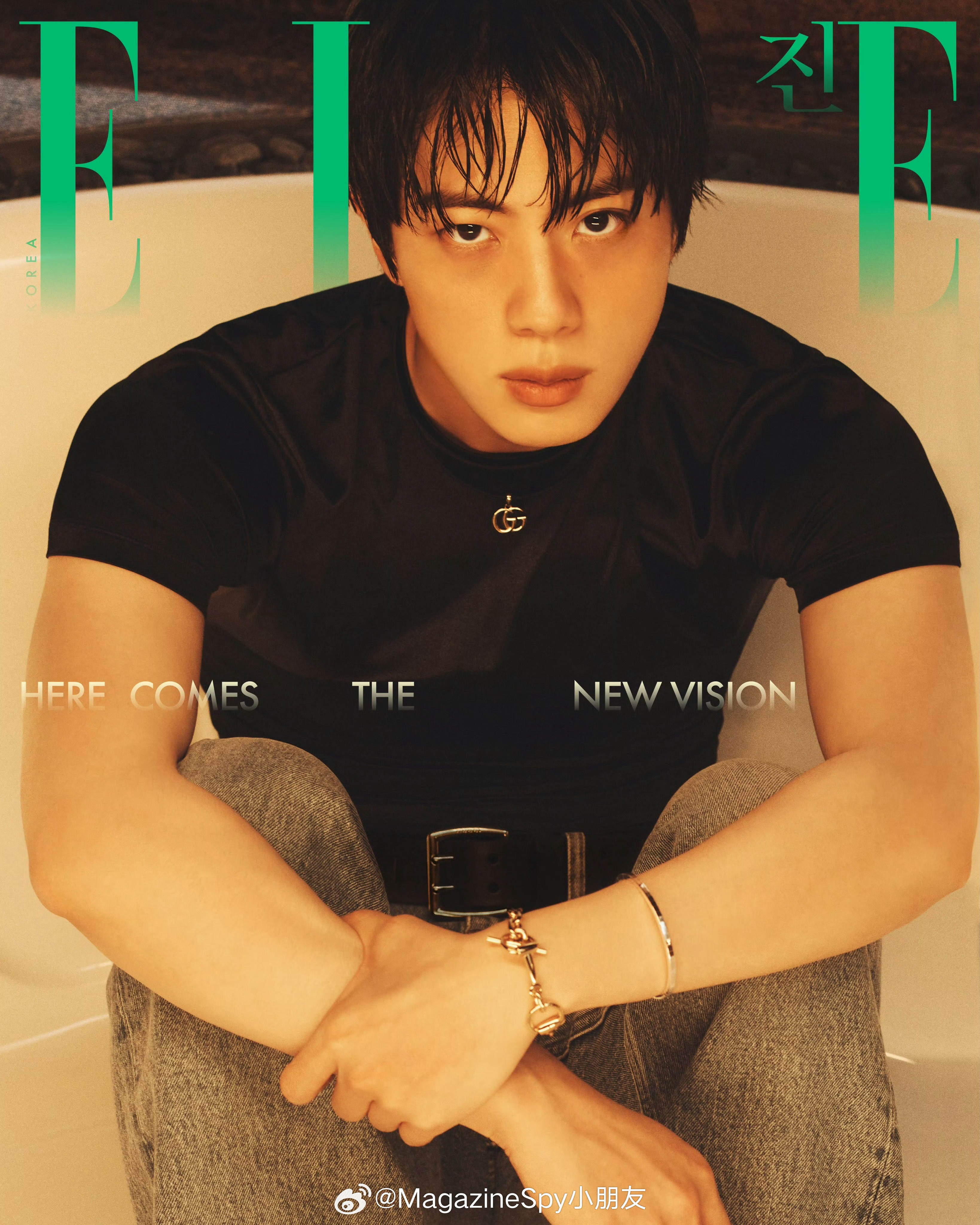《ELLE》韩国版2026年8月刊封面：Jin金硕珍坐镇韩版ELLE八月刊，正式