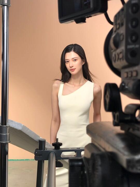 女摄镜下头的我