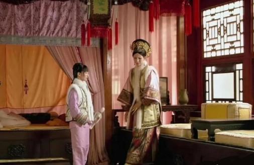 说实话，想过小主矮，没想到那么矮！和皇后一对比确实明显！