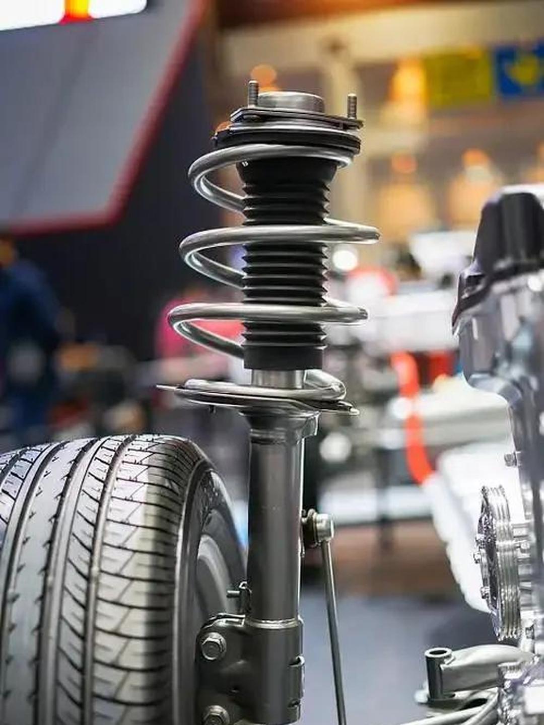 很多人改装圈的人都说“簧下一公斤，簧上十公斤”，这句话到底是什么意思，意思是簧下