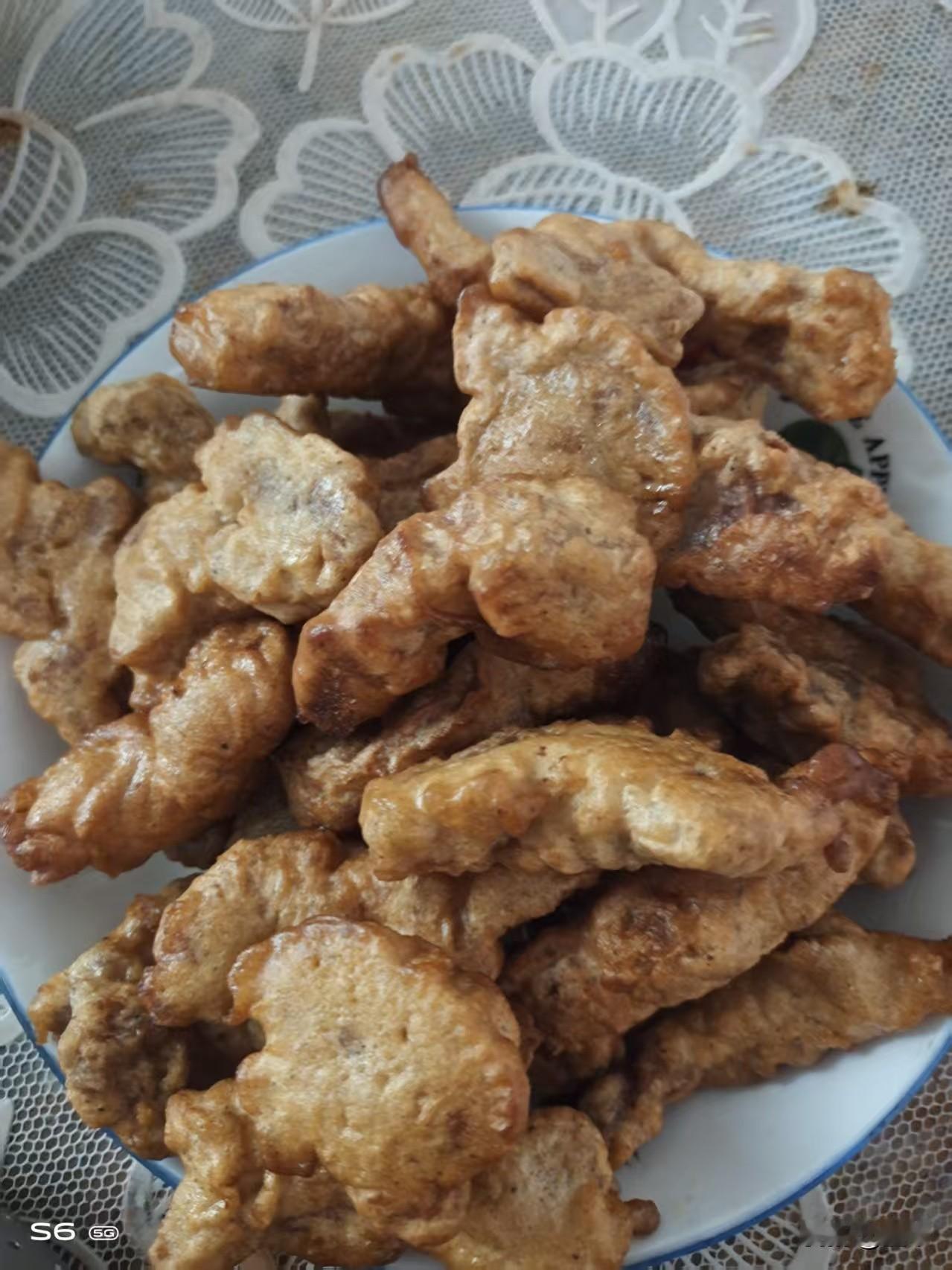 钱到底有多重要？

0.10毛钱，能让一大批人在头条拼命写小作文。

1元，就能