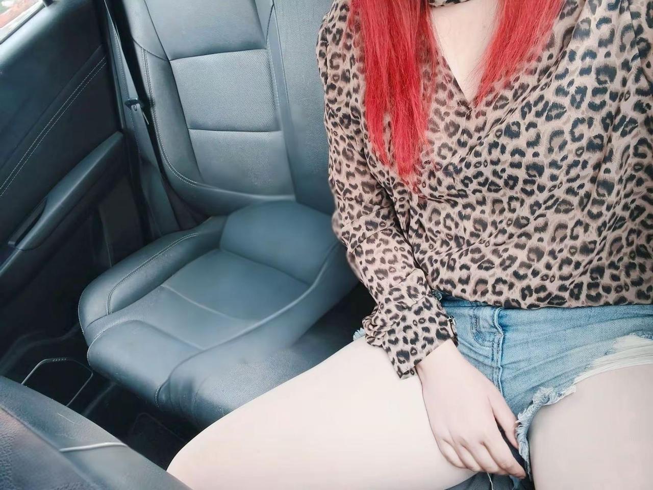 今日份豹纹穿搭永远把自己的感受置顶 辣妹短裤
