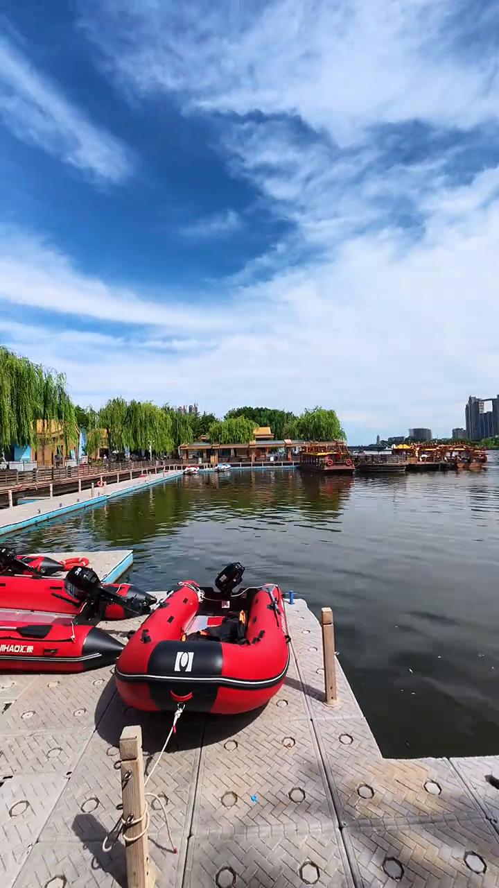 京东郊游好去处。
北京向东去郊游，这次打卡通州大运河。现在所在的位置是位于北京市