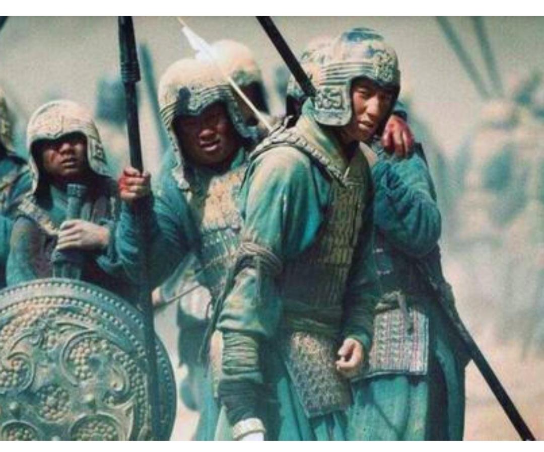 在中国历史的长河中，动荡的乱世总是伴随着血雨腥风。而在东汉末年那个群雄逐鹿、群龙