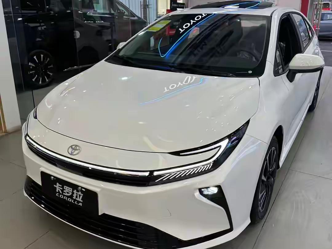 你知道吗？我国市场主流汽车颜色集中在四大色系，你喜欢哪一种？

据2025年上半