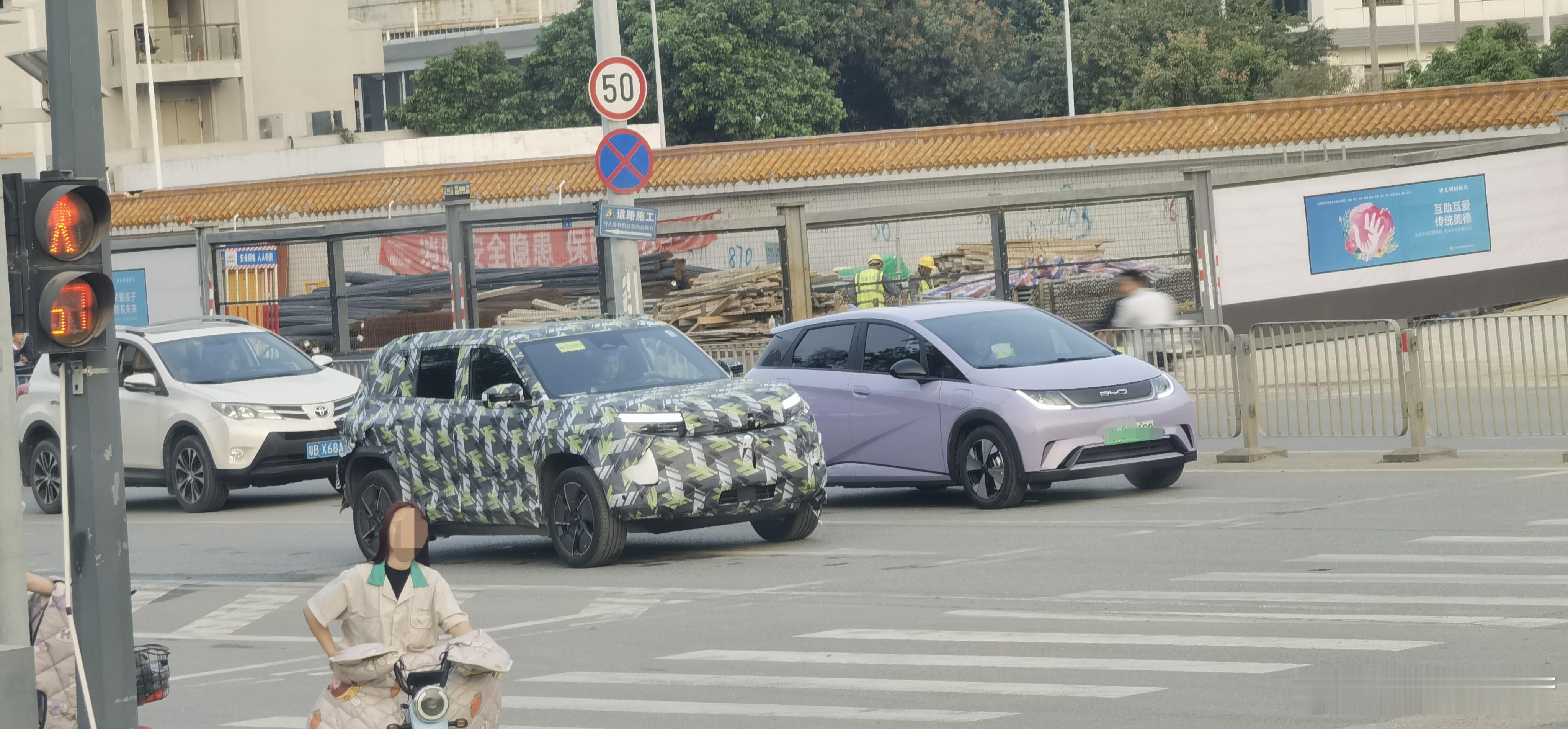 很多人忽略了中国汽车市场迈向成熟的速度，所谓的内卷，价格、销售策略只是很表面的部