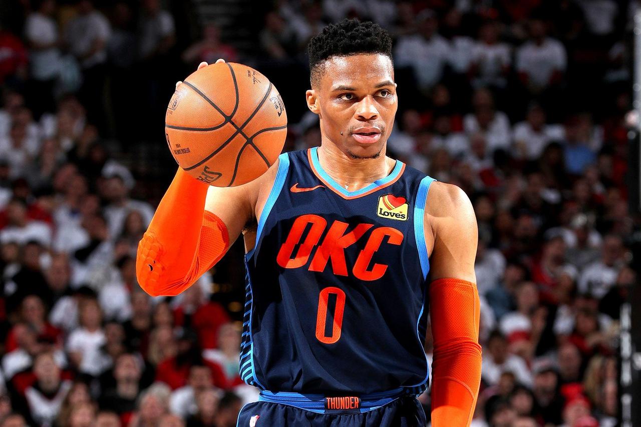 NBA传来最新的三个消息，第2个消息出乎众人意料：

第一个消息：历史三双王威斯